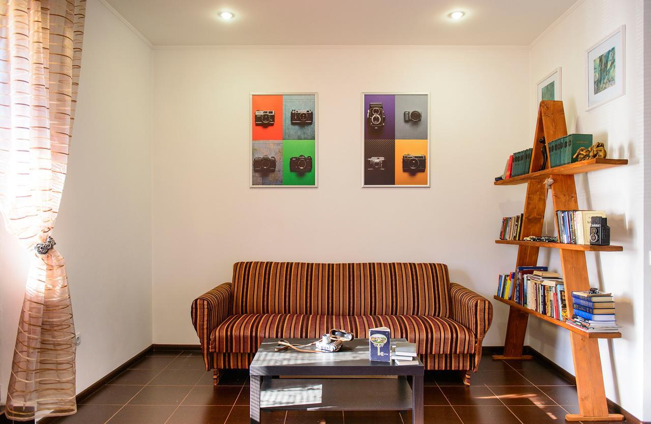 Art-House Apartment Uzhhorod Exterior photo